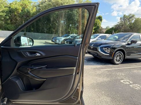Used 2024 Chevrolet Trax ACTIV w/ Sunroof Package FWD image 31
