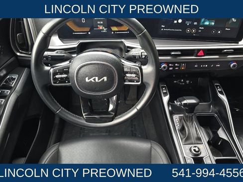 Used 2024 Kia Sorento S AWD/4WD image 14