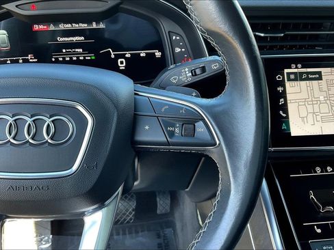 Used 2021 Audi Q8 Premium w/ Black Optic Package image 12