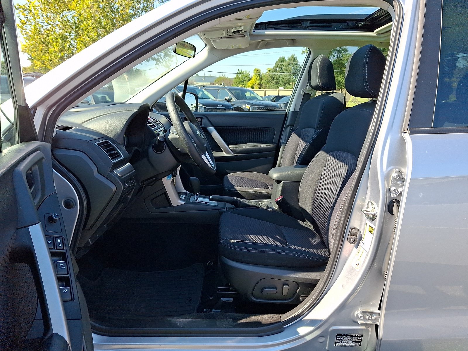 Used 2018 Subaru Forester 2.5i Premium w/ All-Weather Package AWD/4WD image 14