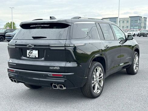 New 2025 Chevrolet Traverse High Country w/ LPO, Floor Liner Package image 13