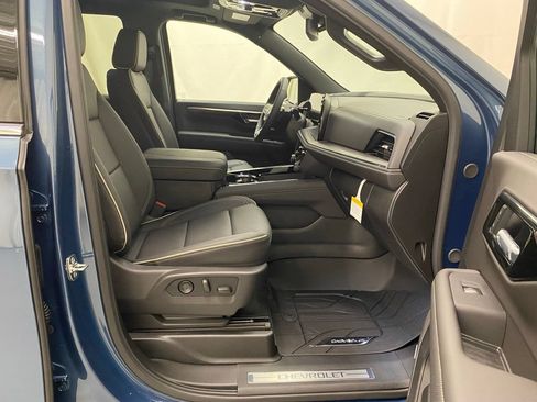 New 2026 Chevrolet Tahoe Premier w/ Sun And Tow Package AWD/4WD image 15
