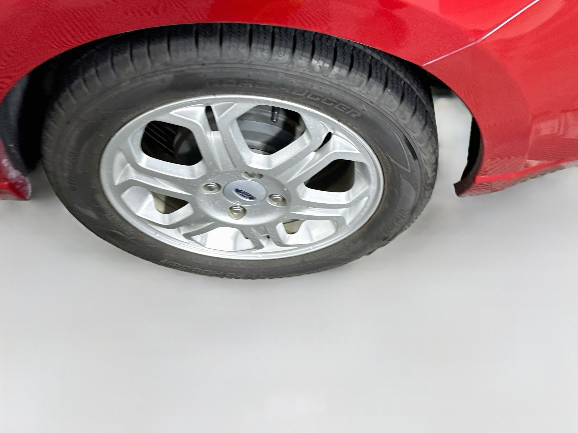 Used 2010 Ford Focus SE FWD image 11