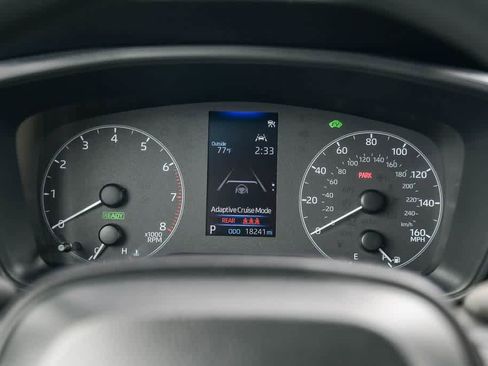 Used 2025 Toyota Corolla Cross AWD Hybrid image 23