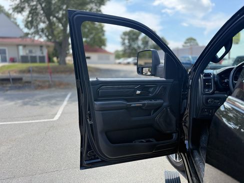 Used 2025 RAM 1500 Limited w/ Trailer Tow Group AWD/4WD image 23