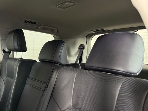 Used 2017 Lexus LX 570 4WD image 23