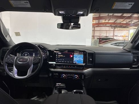Used 2023 GMC Sierra 1500 Elevation w/ X31 Off-Road Package AWD/4WD image 18