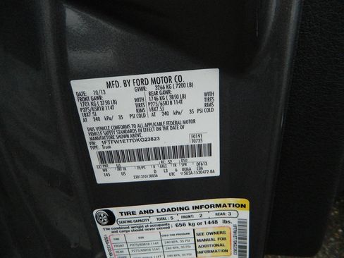 Used 2013 Ford F150 XLT w/ XLT Chrome Pkg image 25