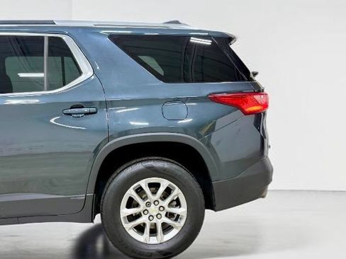 Used 2018 Chevrolet Traverse LT FWD image 15