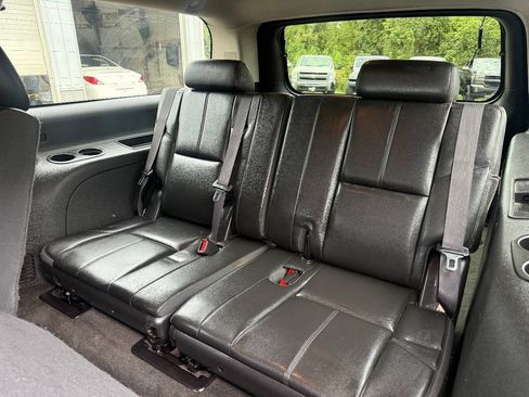 Used 2013 Chevrolet Suburban LT AWD/4WD image 12