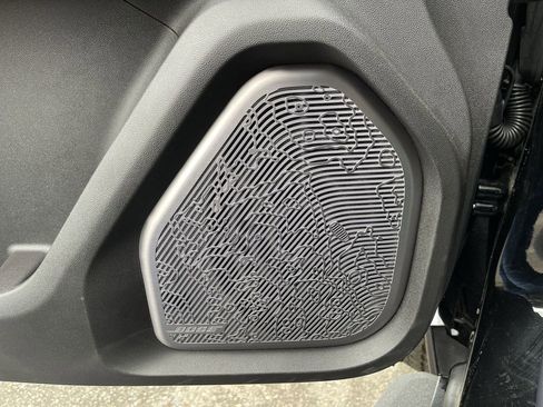 New 2026 GMC Hummer EV 2X w/ LPO, Dark Essentials Package image 24