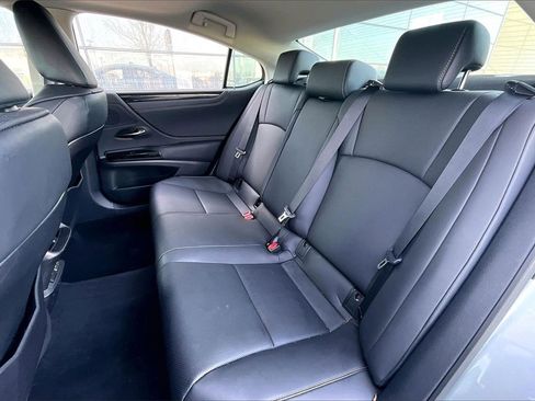 Used 2023 Lexus ES 350 image 32