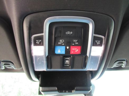 Used 2025 RAM 1500 Big Horn AWD/4WD image 28