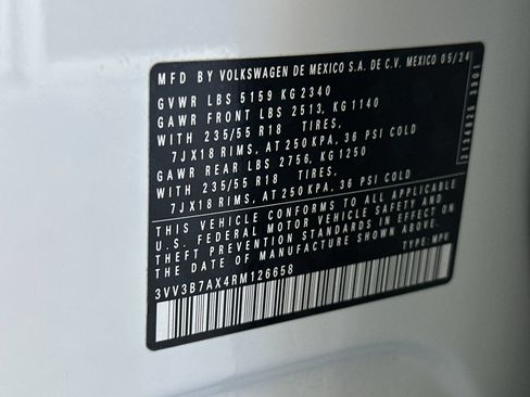Used 2024 Volkswagen Tiguan SE FWD image 28