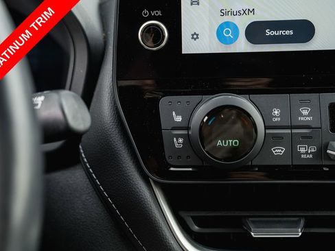 Certified 2024 Toyota Grand Highlander AWD image 19