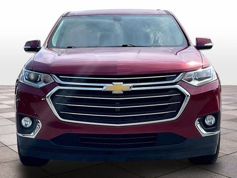 Used 2020 Chevrolet Traverse LT FWD image 3