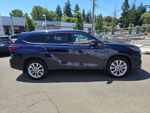 Used 2022 Toyota Highlander Limited AWD/4WD image 8