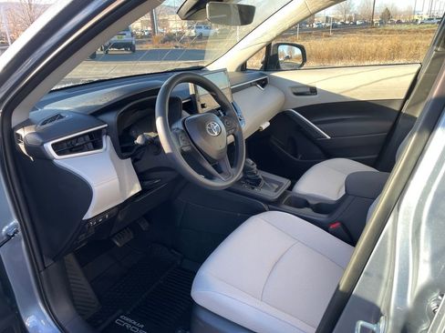 New 2026 Toyota Corolla Cross L image 9
