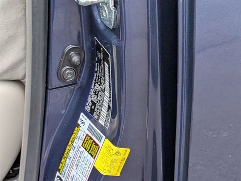 Used 2018 Toyota Sienna L image 23