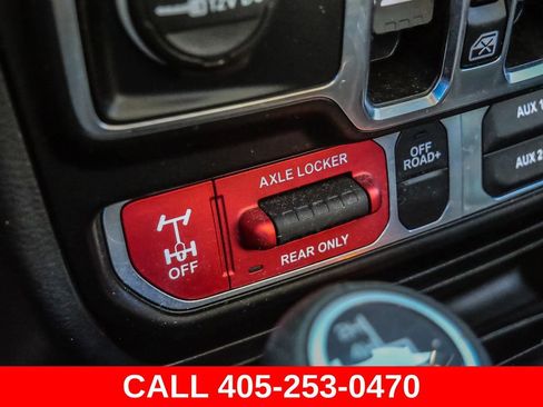 Used 2021 Jeep Gladiator Mojave AWD/4WD image 39