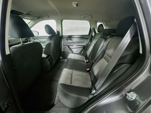 Used 2026 Nissan Rogue SV FWD image 26