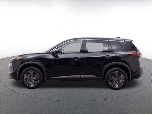 Used 2026 Nissan Rogue SV AWD/4WD image 4