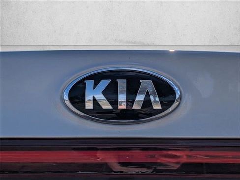 Used 2021 Kia Forte LXS image 23