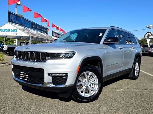 Certified 2023 Jeep Grand Cherokee L Limited image 3