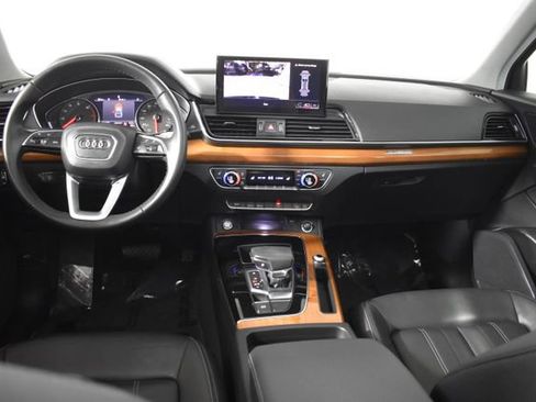 Used 2023 Audi Q5 2.0T Premium w/ Convenience Package AWD/4WD image 26