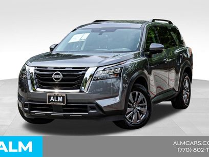 Used 2025 Nissan Pathfinder SV