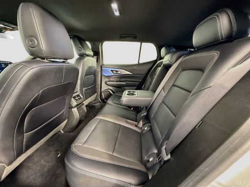 Used 2025 Chevrolet Equinox EV LT w/ Convenience Package FWD image 26