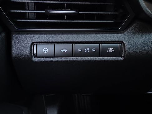 Used 2024 Nissan Altima 2.5 SV image 25