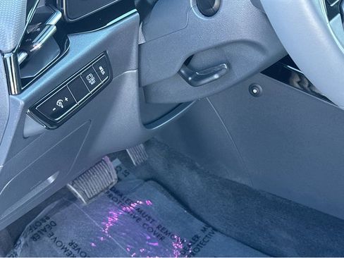 Certified 2025 Kia Niro EX image 31