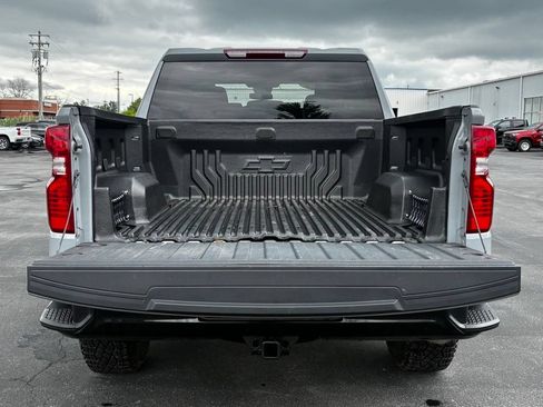 Used 2024 Chevrolet Silverado 1500 Custom Trail Boss w/ LPO, Dark Essentials Package AWD/4WD image 33