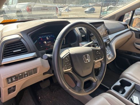 Used 2024 Honda Odyssey EX-L image 10
