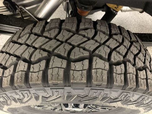 New 2026 Chevrolet Silverado 2500 ZR2 AWD/4WD image 32