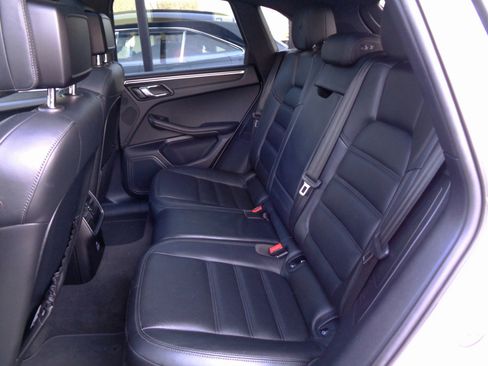 Used 2021 Porsche Macan GTS image 14