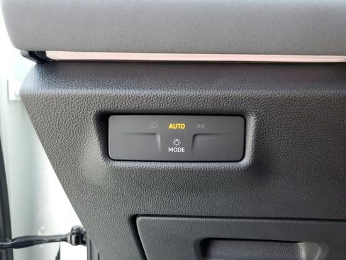 New 2026 Volkswagen Tiguan SE R-Line AWD/4WD image 29