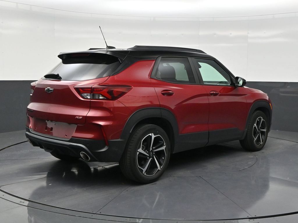 Used 2021 Chevrolet TrailBlazer RS w/ Technology Package FWD image 5