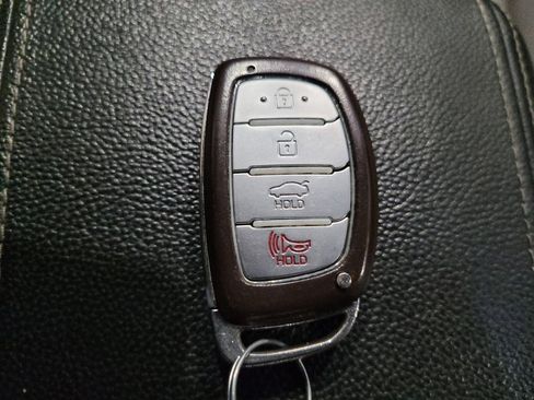 Used 2017 Hyundai Sonata Limited 2.0T w/ Cargo Package FWD image 32