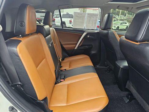 Used 2018 Toyota RAV4 Limited w/ Advanced Technology Package image 12