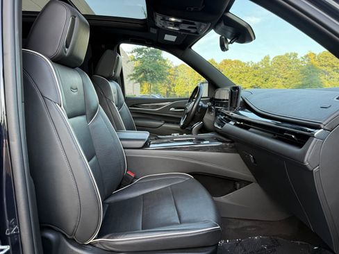 Used 2023 Cadillac Escalade ESV Sport image 37