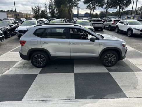 Used 2024 Volkswagen Taos S image 3