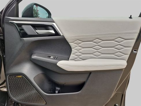 New 2025 Mitsubishi Outlander SEL image 26