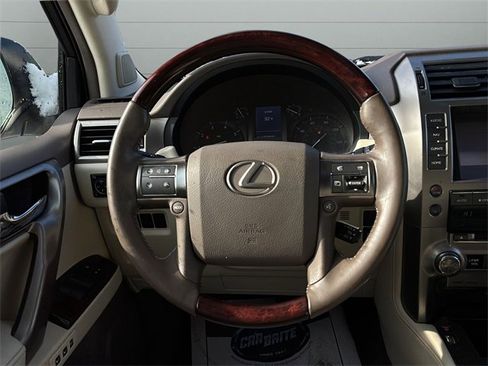 Used 2017 Lexus GX 460 Premium image 24
