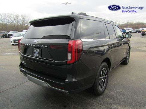 Certified 2025 Ford Expedition Platinum AWD/4WD image 9