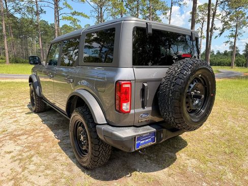 Used 2023 Ford Bronco Black Diamond AWD/4WD image 3