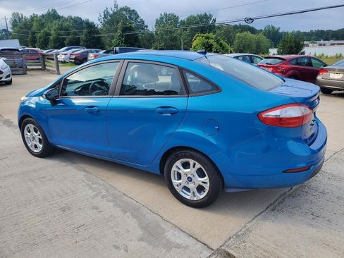 Used 2015 Ford Fiesta SE FWD image 11