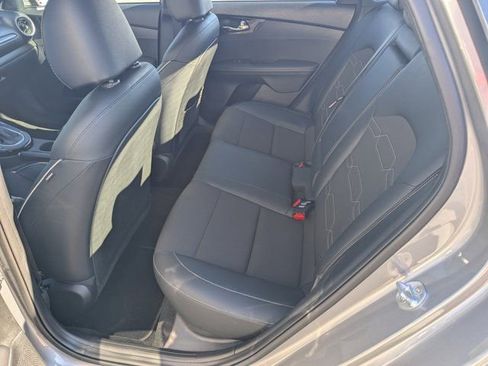 Used 2023 Kia Forte GT-Line image 17