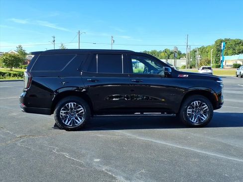 Used 2025 Chevrolet Tahoe Z71 w/ Comfort Package AWD/4WD image 21